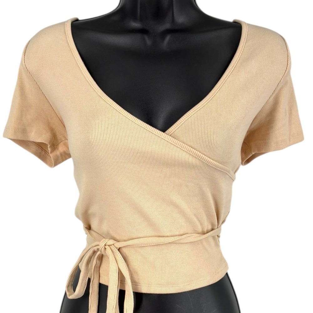 GUESS Ribbed Wrap Crop Top Beige Size M V Neck Crossover Tie Waist